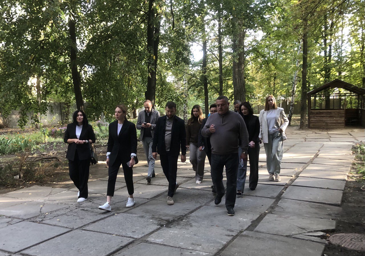 1photo 2025-09-29 18-52-06