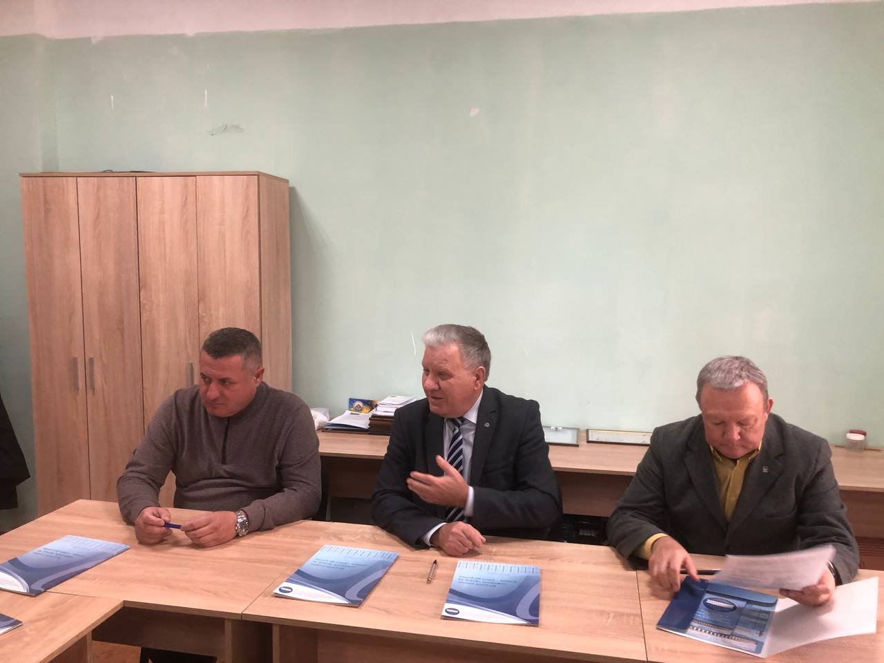 4photo 2025-10-03 20-32-44